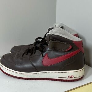 Nike Air Force One ‘07 Players Size 11 High Top Basketball Shoes Brown